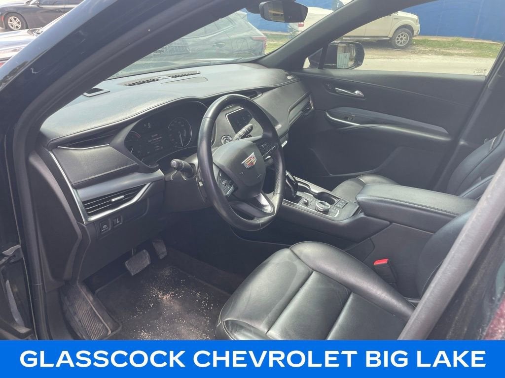 2022 Cadillac XT4 AWD Premium Luxury