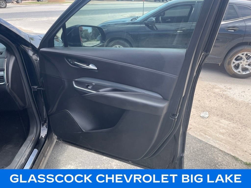 2022 Cadillac XT4 AWD Premium Luxury