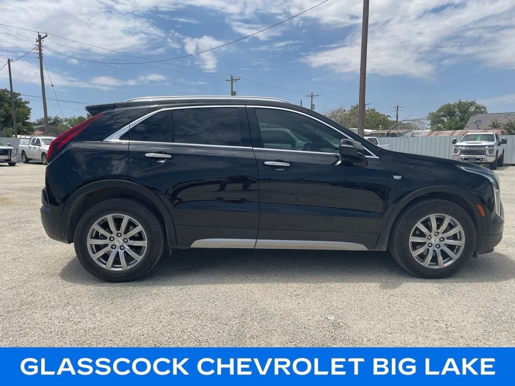 2022 Cadillac XT4 AWD Premium Luxury